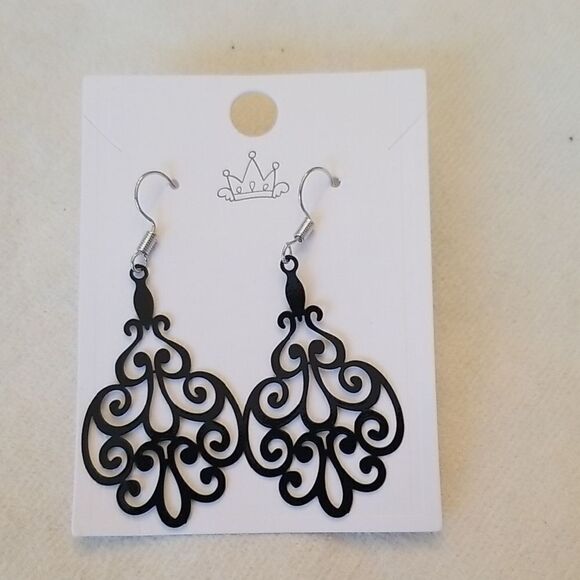 ❤ Black Dangle  Earrings - Picture 1 of 4